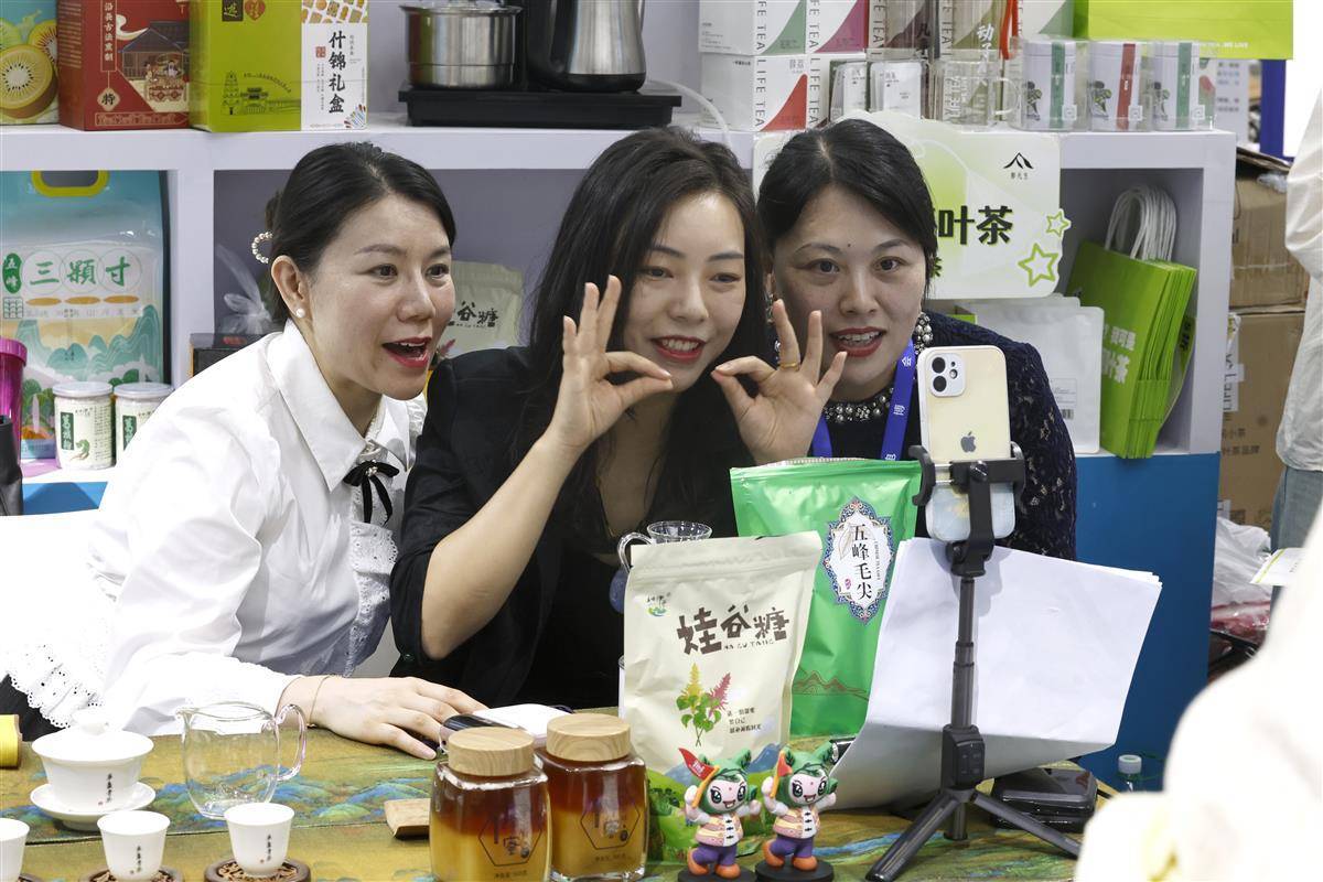 澳门银娱优越会网址